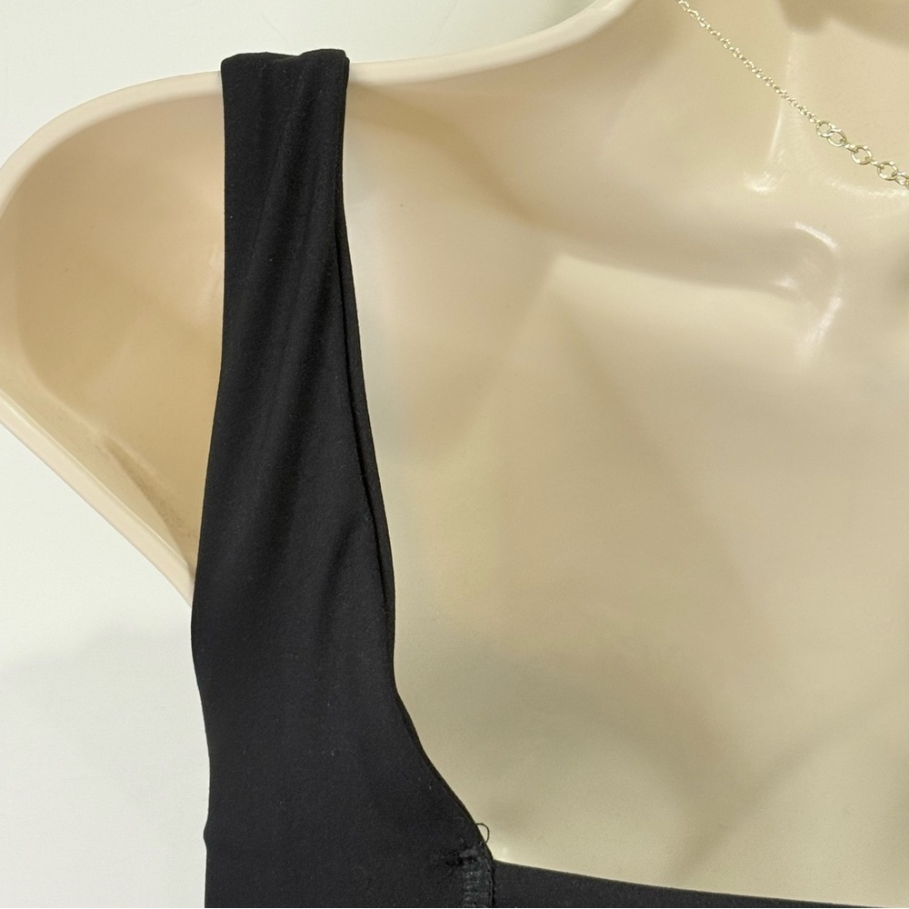 SOLD Monday Body Zion Tank Top Black Ivory Piping Medium Cropped Yoga Workout - Picture 9 of 13